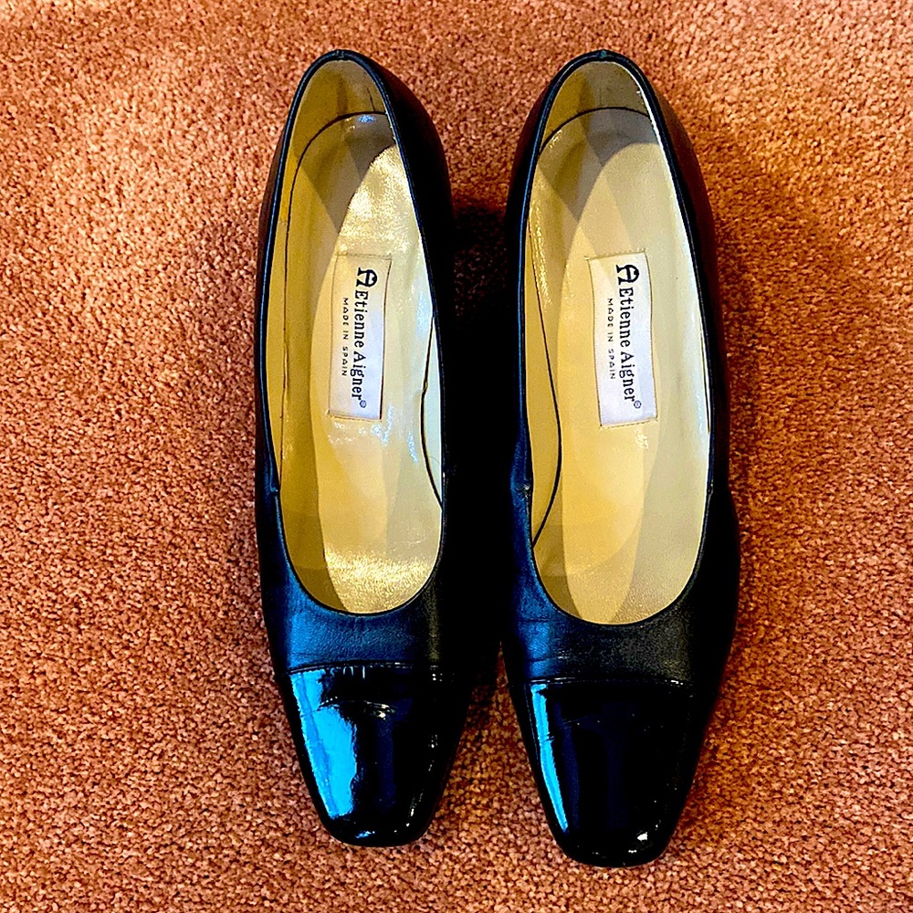 Women’s shoes